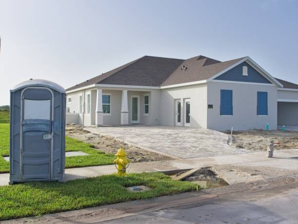Best Portable bathroom rental  in Le Mars, IA